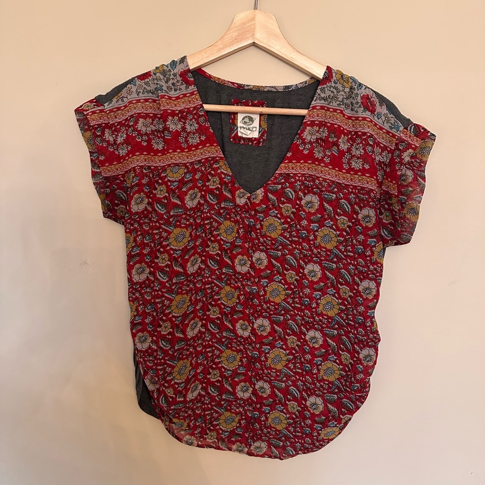 Red and Black Boxy Short Sleeve Blouse